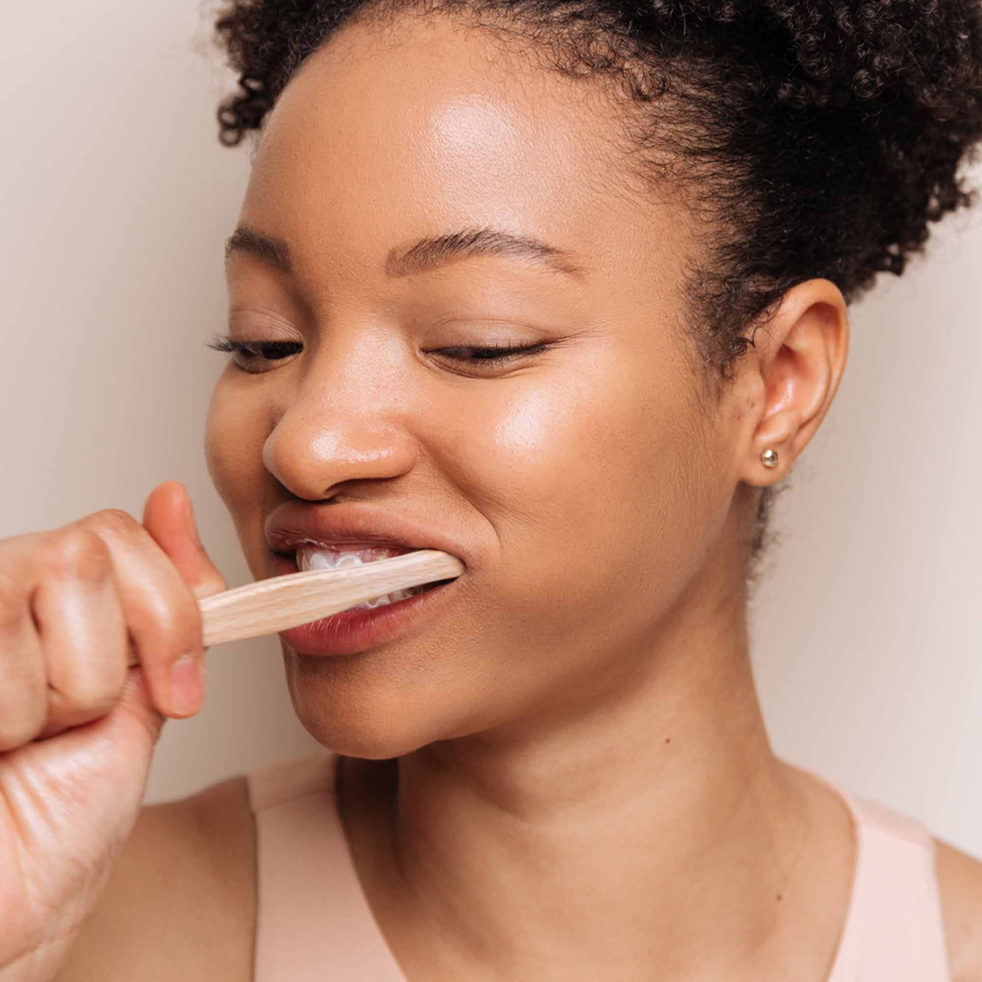 Buy 1 toothpaste & Get 1 toothbrush for free*